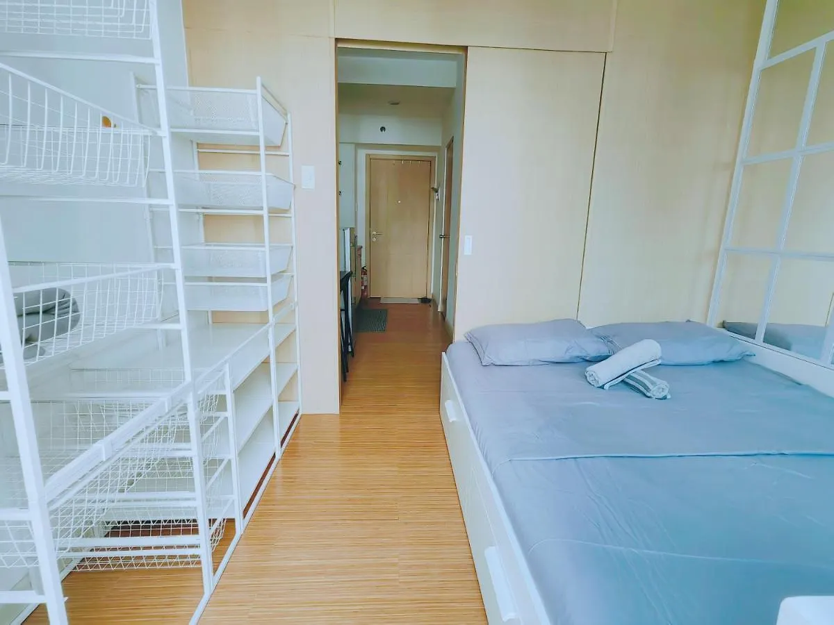 Crib'S Nr.Bgc Apartment Manila