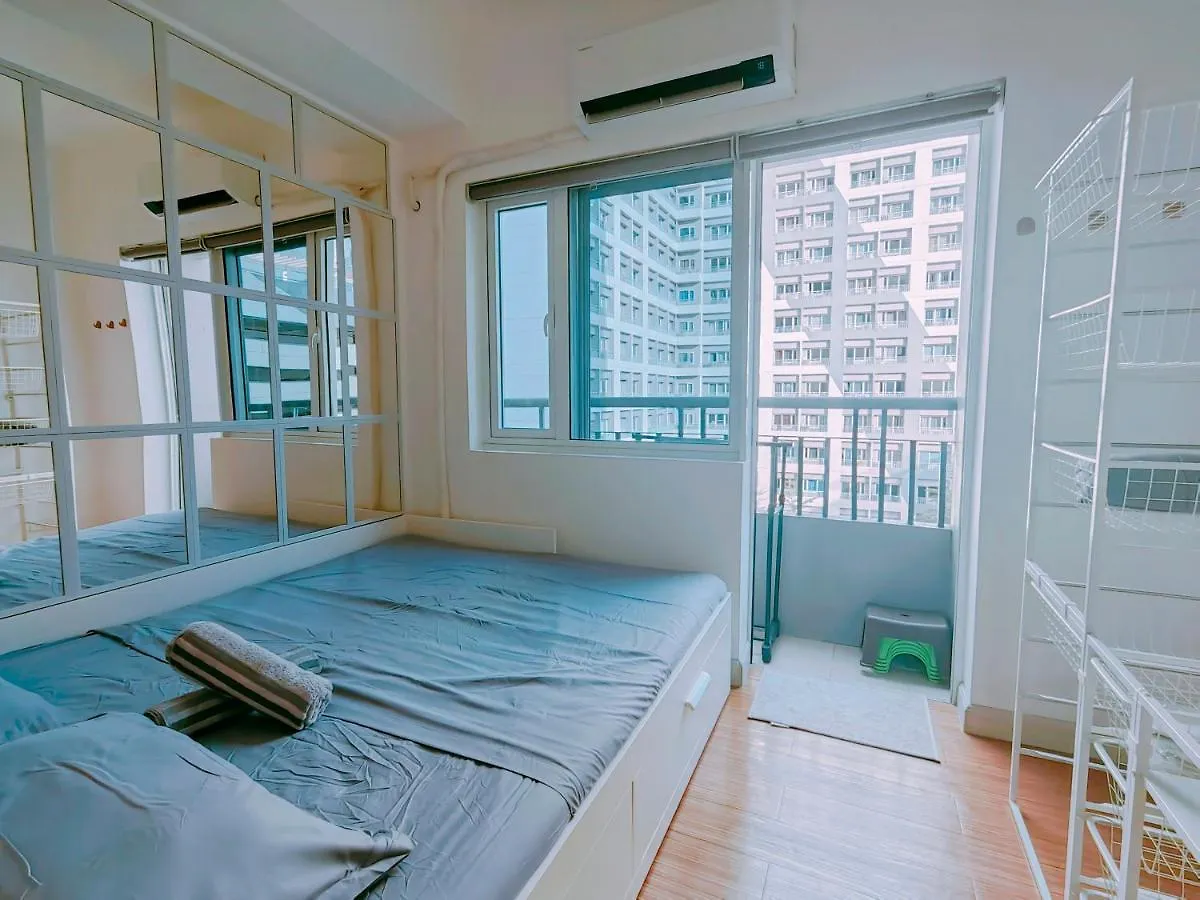 Crib'S Nr.Bgc Apartment Manila