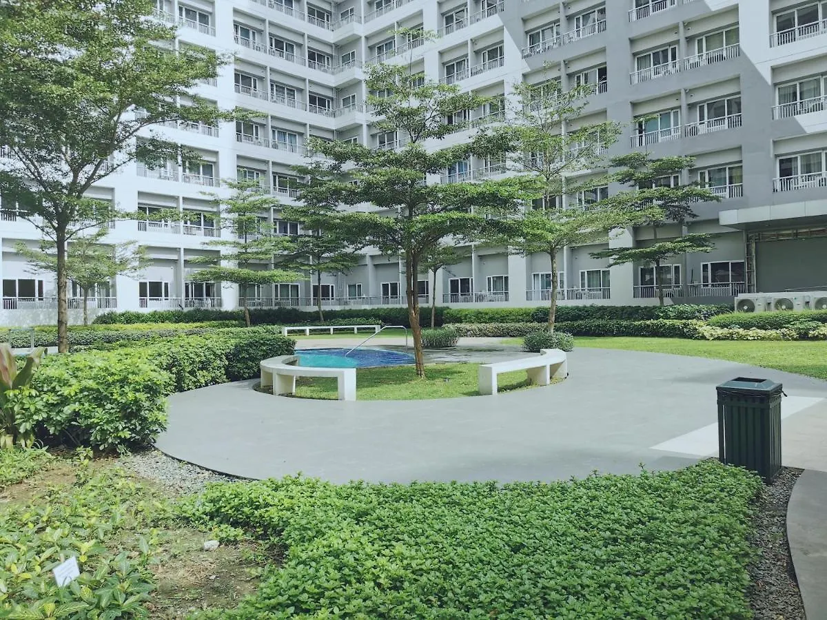 Crib'S Nr.Bgc Apartment Manila