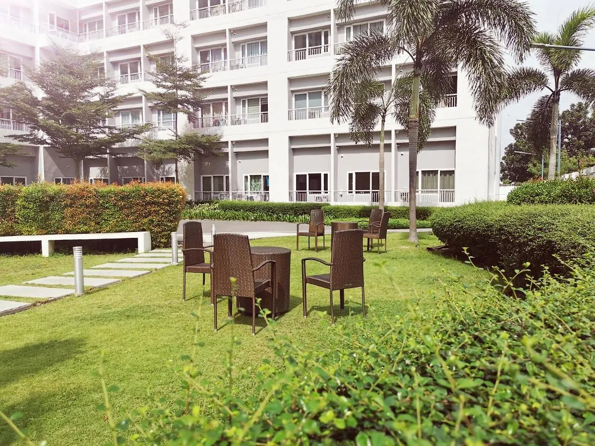 Crib'S Nr.Bgc Apartment Manila