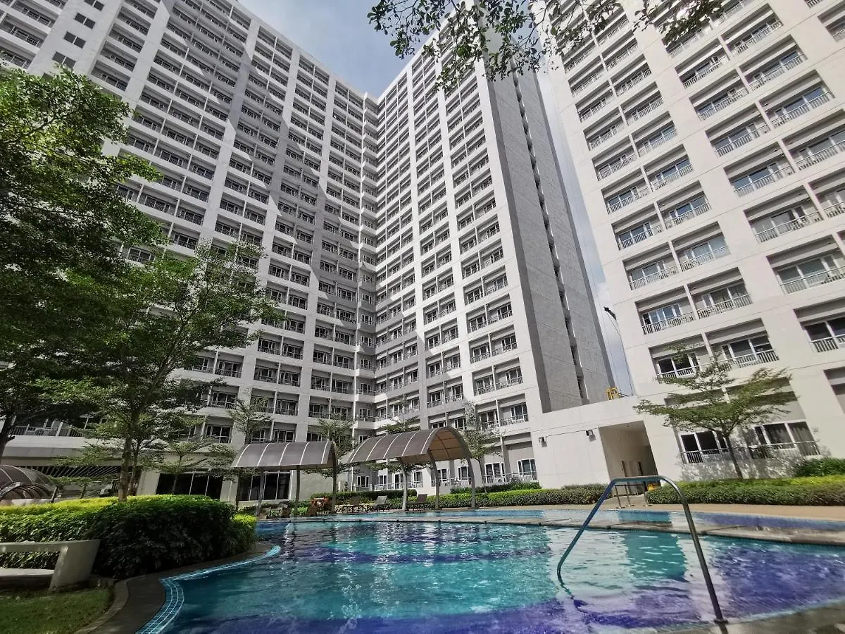 Crib'S Nr.Bgc Apartment Manila