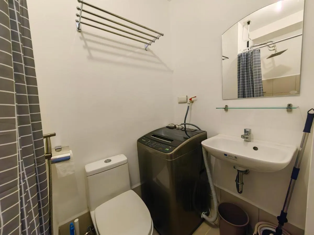 Crib'S Nr.Bgc Apartment Manila